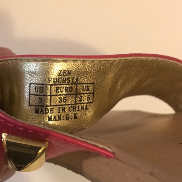 Michael Kors girls Zen sandal in fuchsia - Picture 3 of 3